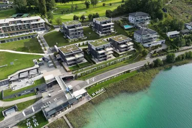 Exklusives 2-Zimmer-Apartment mit traumhaftem Panorama-Seeblick und direktem Seezugang am Wörthersee