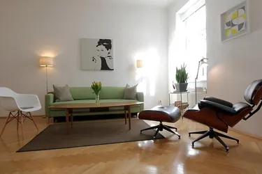 Expose 2 ZI-WOHNUNG IN WIEN - 7. BEZIRK - NEUBAU, MÖBLIERT, AUF ZEIT