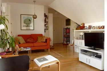 Expose 2 ZIMMER-DACHWOHNUNG IN WIEN - 7. BEZIRK - NEUBAU, MÖBLIERT, AUF ZEIT