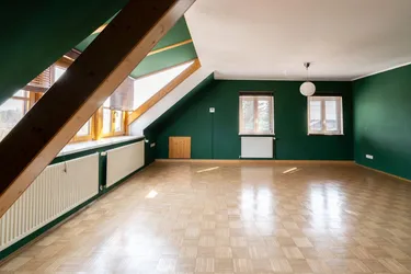 ZU MIETEN: Feine 4-Zimmer Wohnung im Herzen von Neuhofen an der Krems