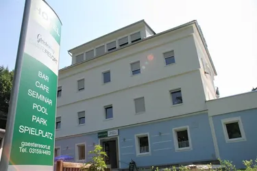 Expose Gepflegtes Zinshaus bzw. Beherbergungsgebäude im Kurort Bad Gleichenberg