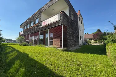Praxis- oder Therapieräumlichkeiten in stilvollem Ambiente (177 m²) in Markt Hartmannsdorf