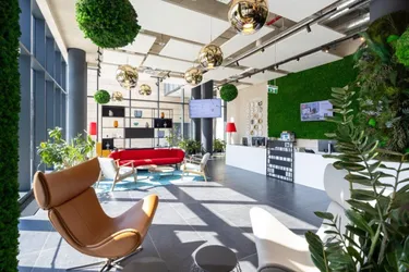 PREMIUM-OFFICE | ARBEITEN IM GRÜNEN | URBAN GARDEN | MYHIVE WIENERBERG