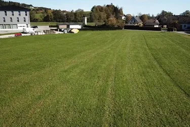 Expose Grundstück mit Widmung "Eingeschränktes gemischtes Baugebiet