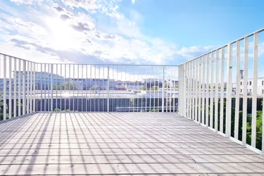 Weitblick &amp; Sonnenschein Maisonette-Dachgeschoss-Wohnung mit 2 Terrassen 2 Bädern und 4 Zimmer