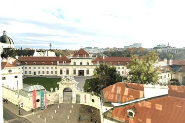 TOLLES STADTBÜRO - MIT BLICK AUF DAS SCHLOSS BELVEDERE