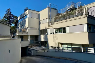 HERZKLOPFEN - TRAUMHAFTE GARTENSEITIG GELEGENE TERRASSENWOHNUNG - 2 GARAGENPLÄTZE