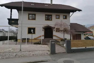 Expose Mehrfamilienhaus mit Gaststätte in Toplage in Villach 