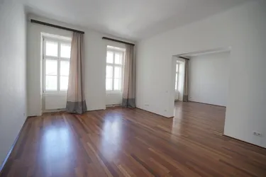 1010 Wien ab August: Schöne 5-Zimmer Stadtwohnung ca. 138m² am Fleischmarkt; € 2.660,- zu vermieten