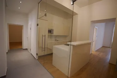 Mit Video! 1010 Wien: In Top Lage! Exklusive 3-Zimmer Wohnung; ca. 134m²; € 2.815 Miete