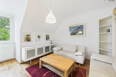 Charmante Dachgeschosswohnung in 1180 Wien - Ihr neues Zuhause wartet!