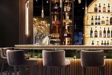 Restaurant-Bar-Lounge in Top-Lage auf der Simmeringer Hauptstraße,