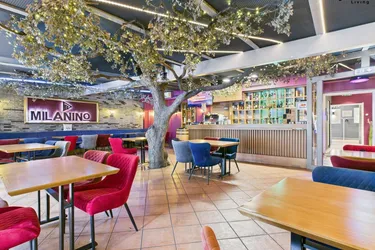 Attraktives Geschäftslokal in 1110 Wien: 1337m², Garten &amp; Kleinhaus für 4.100€/Monat!