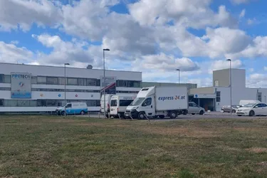 Gewerbe- und Industriebetriebsliegenschaft in 2490 Ebenfurth