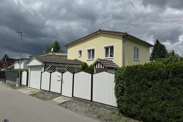 Einfamilienhaus/Ferienhaus in idyllischer Lage-Donaunähe