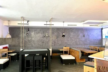 Gewerbefläche! Tages-Café mit großer, ruhiger Terrasse zentral in Wattens