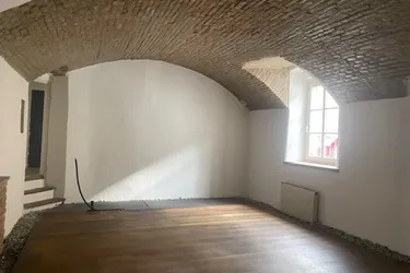 Elegante Gewerbefläche in Top-Lage - perfekt für Büro, Praxis, Café, Geschäft etc.