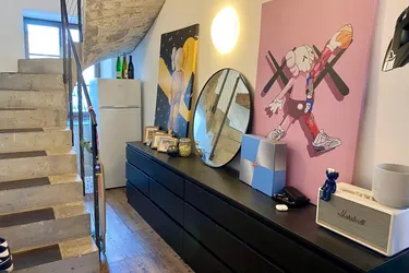 Stylische 2stöckige Zwei-Zimmerwohnung in wunderschön renoviertem Stadthaus