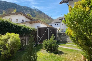 Großzügige, 2 stöckige 7-Zimmer-Wohnung in Hall mit Garten und Balkon