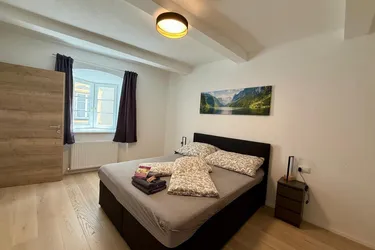 Wunderschöne 2-Zimmer-Wohnung in kernsaniertem Stadthaus in Top Lage