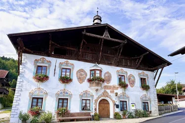 Immobilie mit vielen Möglichkeiten - Traditions Gasthaus &amp; Beherbergungsbetrieb im Oberland
