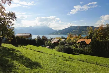 Logenplatz über dem See (projekt. Einfamilienhaus mit Pool)