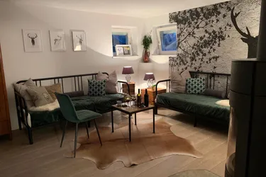Großes, helles Zimmer in WOHNGEMEINSCHAFT mit Süd-Terrasse