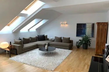 Expose GROSSZÜGIGE DG-DESIGNER-WOHNUNG IN GRÜNDERZEITHAUS MIT TRAUMHAFTER AUSSICHT