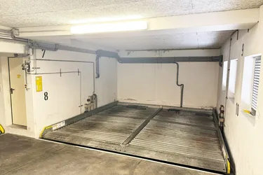 TIEFGARAGENSTELLPLATZ IN DER HELBLINGGASSE ZU VERKAUFEN - NÄHE ELTERLEINPLATZ
