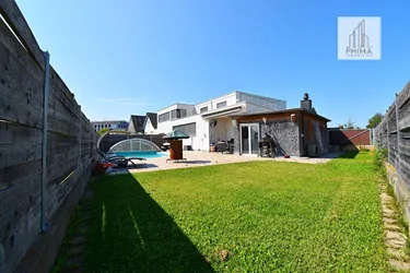 Wohnen wie im Einfamilienhaus - Große 4 Zimmer Gartenwohnung mit eigenem Pool