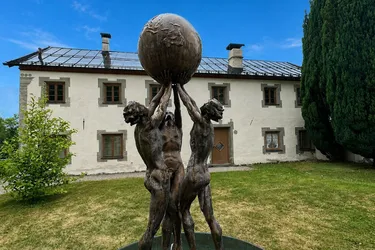 5-Zimmer Dachgeschosswohnung neben Schloss Sigmundslust 91m² 