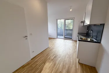 Geidorf!! Traumwohnung im ersten Obergeschoß mit großem Balkon und Tiefgarage!!