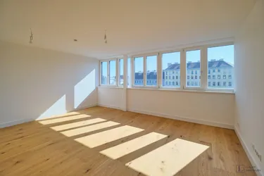 Moderne Dachgeschosswohnung mit atemberaubender Aussicht auf Wien