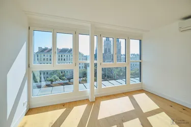 Moderne Dachgeschosswohnung mit atemberaubender Aussicht auf Wien