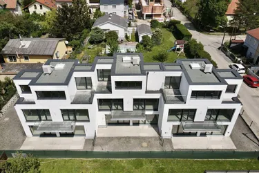 Belagsfertiges Eckreihenhaus in Grünruhelage mit perfekter Raumaufteilung am Stadtrand Wiens