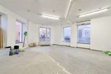 Ehemaliges Büro / Geschäftslokal in U-Bahn Nähe zur Verwendung als Lager