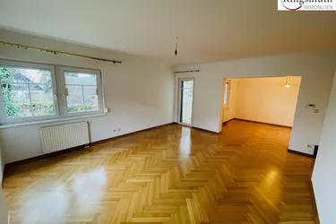 Expose Ruhige Wohnung in top Zustand in zentraler Lage mit Loggia Parkplatz und Gartennutzung