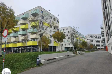 Top Lage | Moderne Geschäftsfläche (mit ca. 186 m²) mit großzügigen Räumlichkeiten!