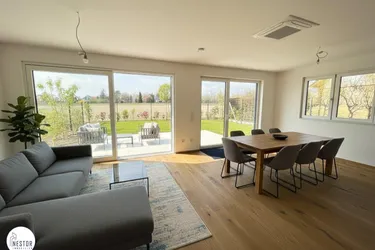 Erstbezug I Doppelhaushälfte mit großzügigen Garten I PROVISIONSFREI