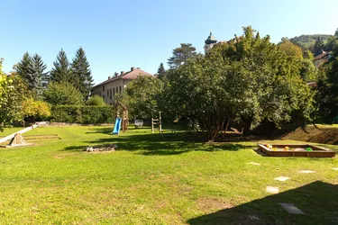 Familienanwesen mit traumhaftem Gartenparadies im Herzen von Kaltenleutgeben