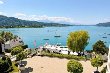 Stilvolles Lake-Suite-Appartement mit Seezugang und Seeblick