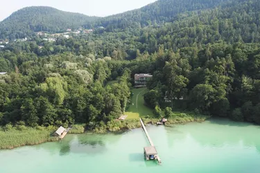 "Villa am Wörthersee: Einzigartiges Luxusdomizil in idyllischer Natur"