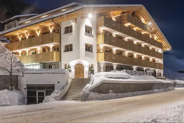 A luxurious 2 bedroom apartment for sale in the village of Lech, ideally located with ski-in access and within a short walk from the centre of the village and the ski lifts
