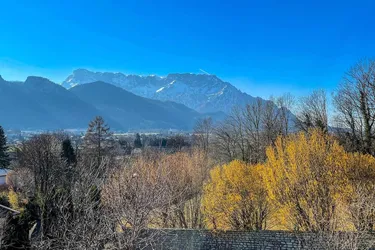 ADNETER RIEDL | Sonniges Hanggrundstück mit Panoramablick