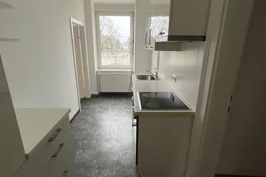 Attraktives 2,5-Zimmer-Zuhause in Kapellenstraße: Modern saniert, top angebunden, nähe Webling – zur Miete! Haustiere willkommen!