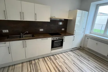 "Astreine gemütliche Zweieinhalbzimmerwohnung im Bezirk Gries zur Miete!" WG geeignet.