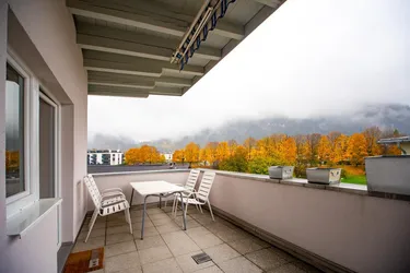 4 Zimmer Wohnung - zentrale Lage - mit schöner Terrasse zu vermieten 