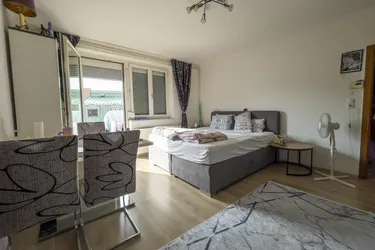 Ruhige, helle Familienwohnung mit Top-Infrastruktur!