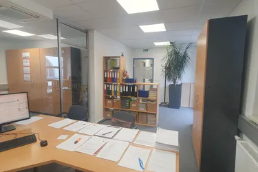 Bürofläche und Archivfläche 
