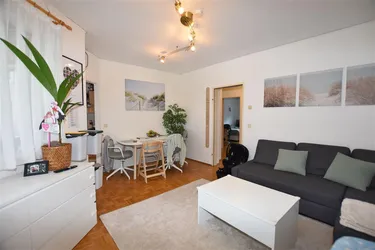 Vermietete nette 3-Zimmer Wohnung in gepflegter und ruhiger Wohnanlage mit Sonnenbalkon